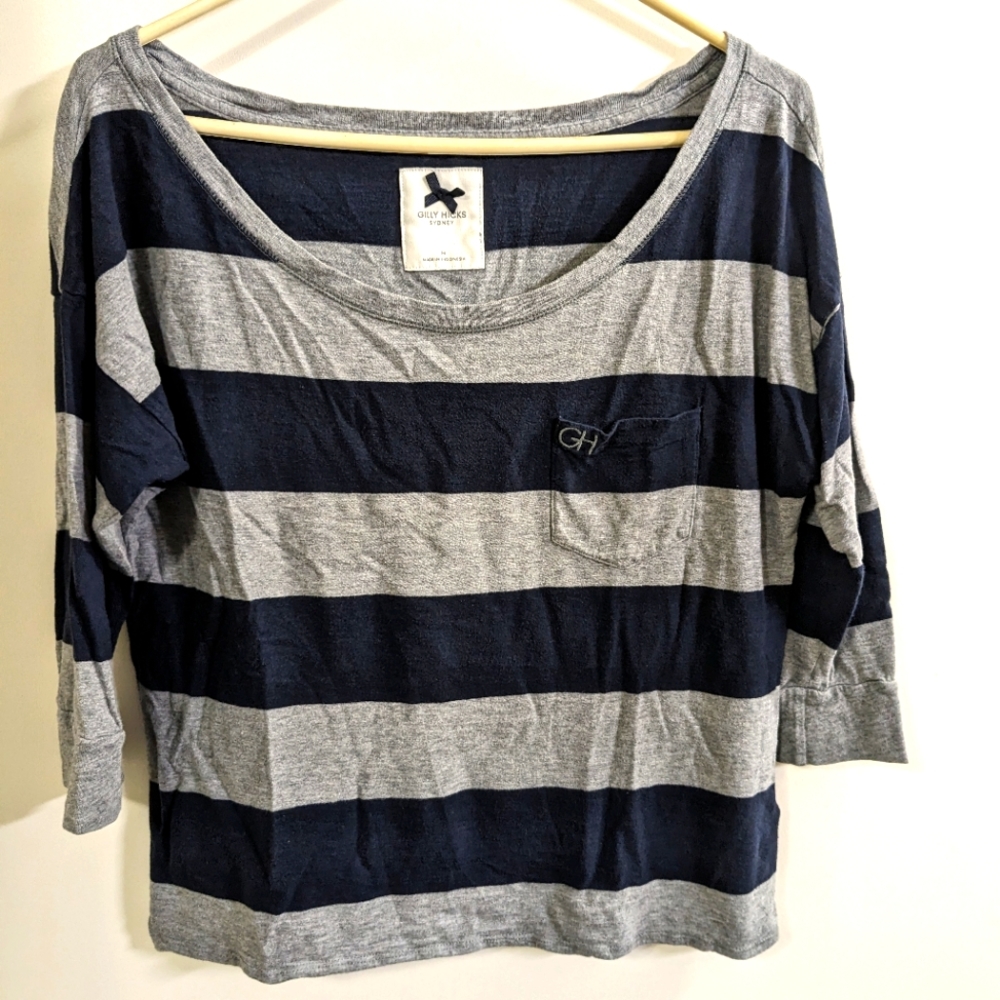 Gilly Hicks oversized crop top